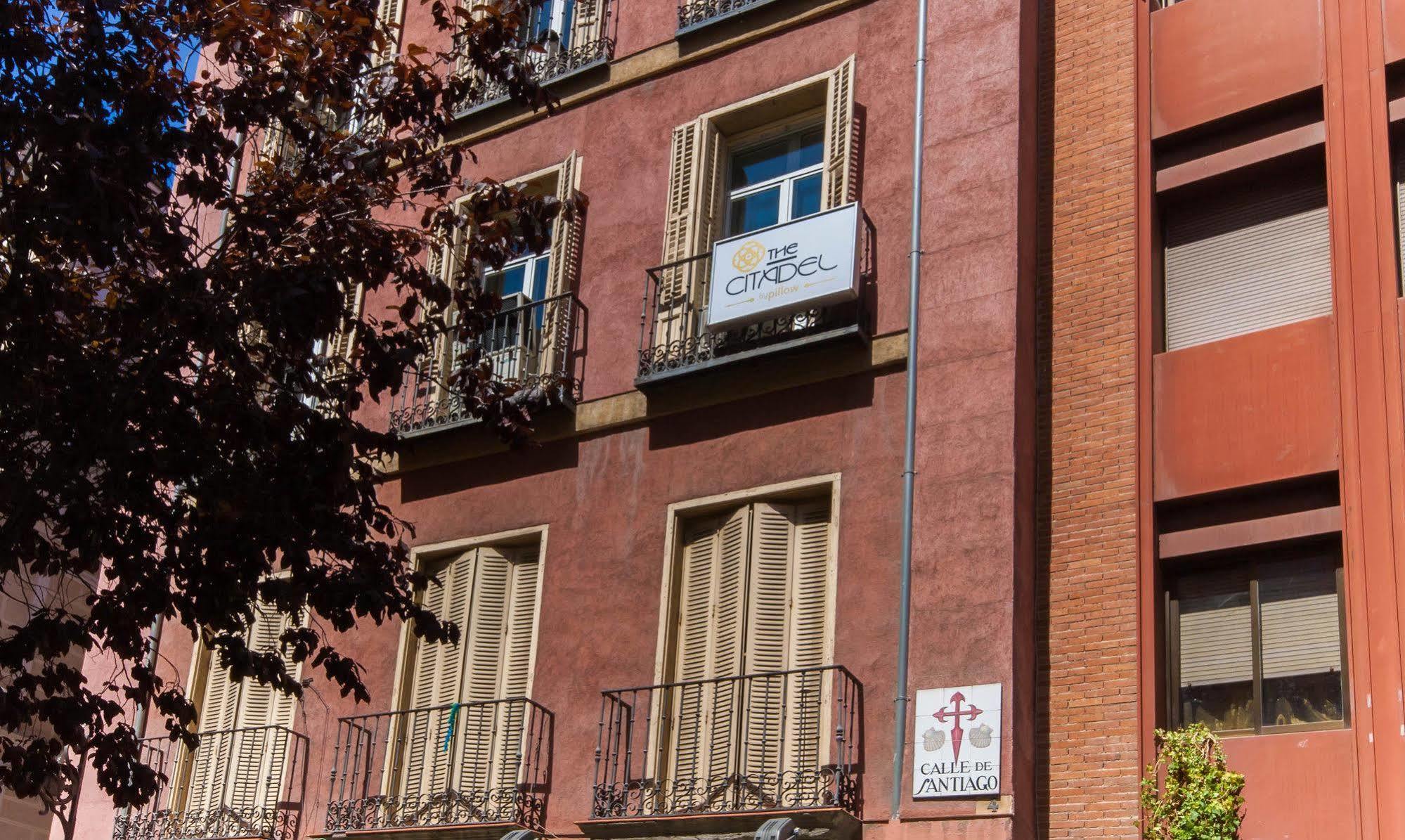 Bypillow The Citadel Madrid Buitenkant foto